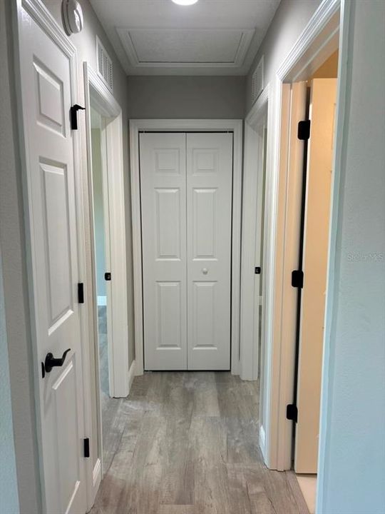 For Sale: $279,900 (3 beds, 2 baths, 1662 Square Feet)
