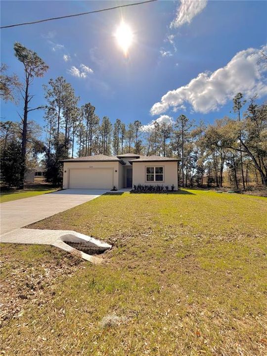 For Sale: $375,000 (4 beds, 3 baths, 1990 Square Feet)