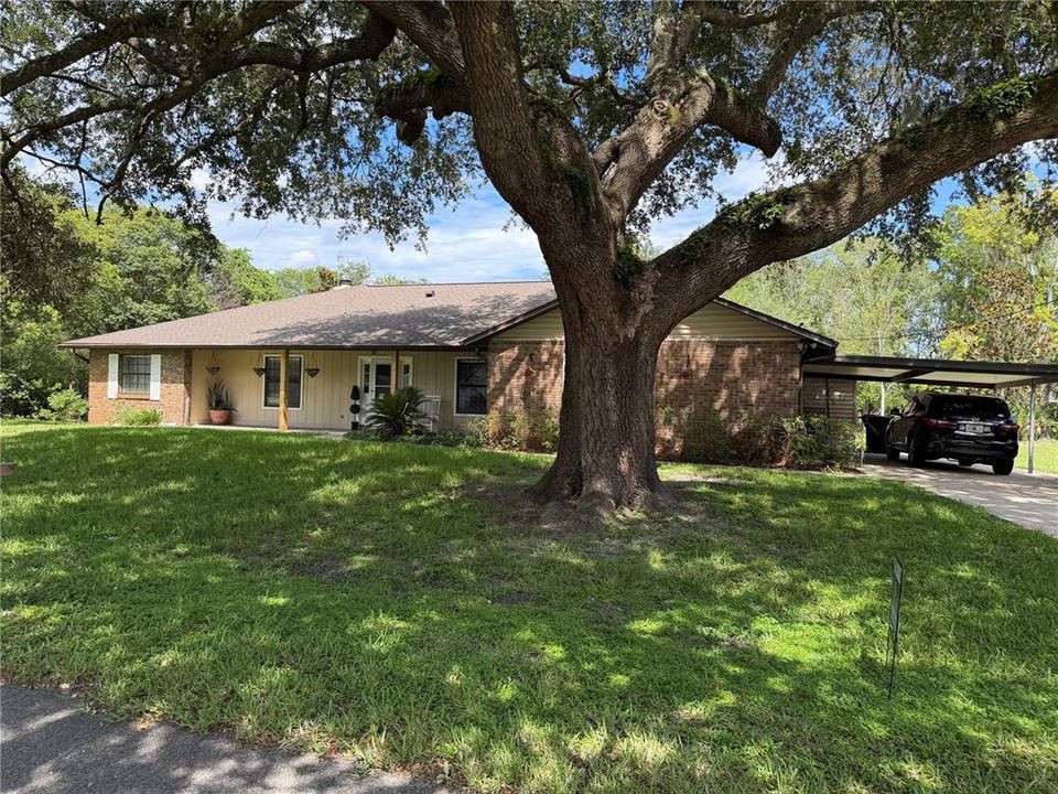 For Sale: $549,000 (4 beds, 2 baths, 2354 Square Feet)
