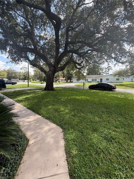 For Sale: $549,000 (4 beds, 2 baths, 2354 Square Feet)