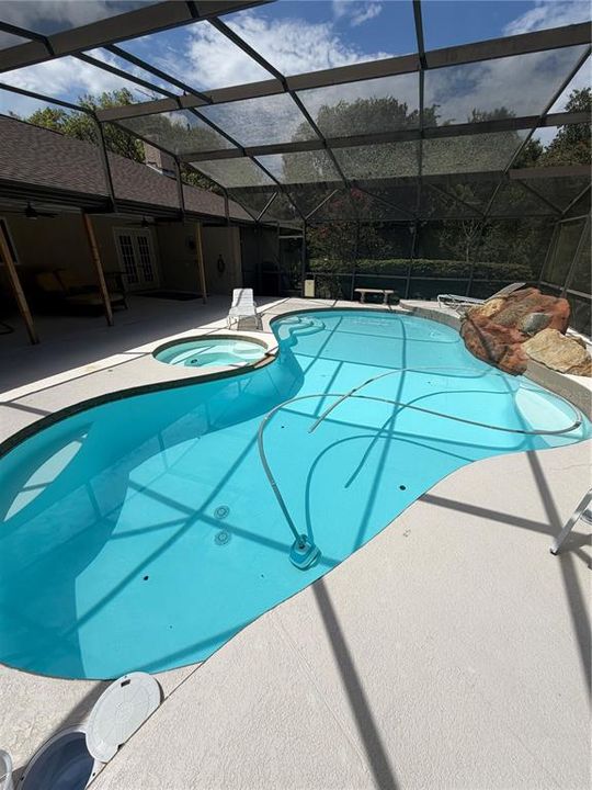 For Sale: $549,000 (4 beds, 2 baths, 2354 Square Feet)