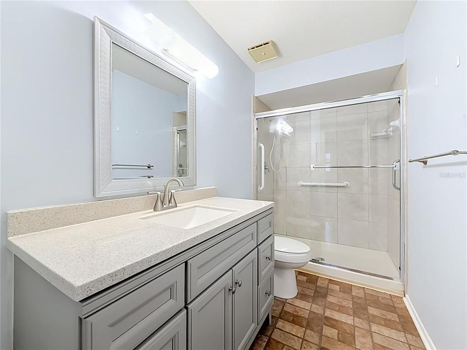 В аренду: $1,600 (2 спален, 2 ванн, 935 Квадратных фут)