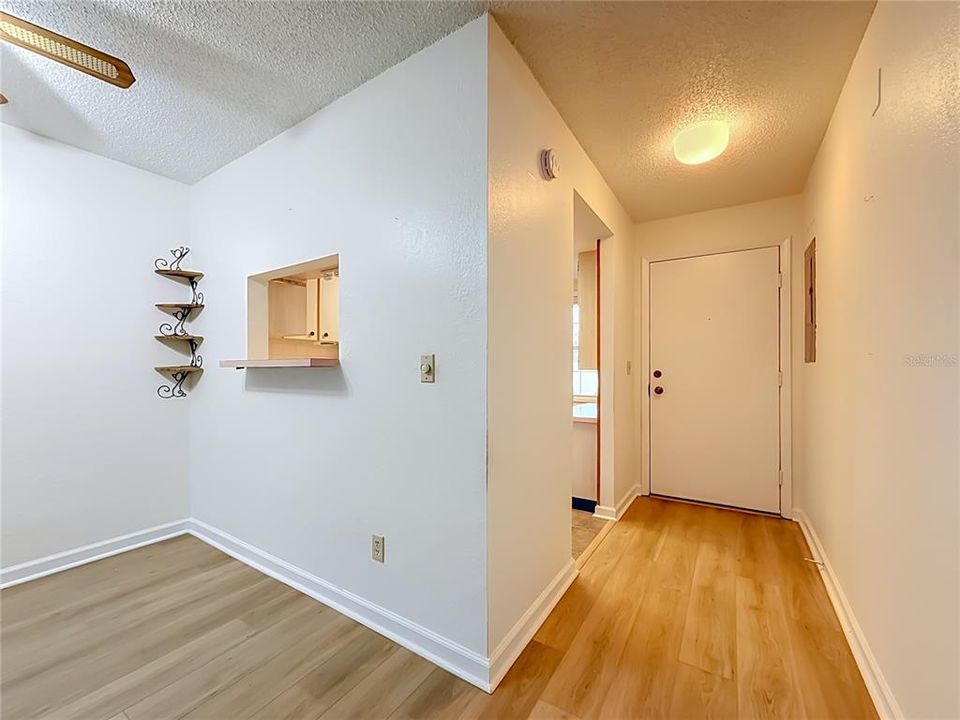 В аренду: $1,600 (2 спален, 2 ванн, 935 Квадратных фут)