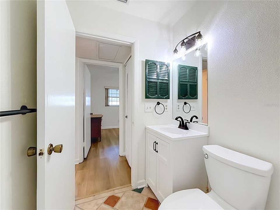 В аренду: $1,600 (2 спален, 2 ванн, 935 Квадратных фут)