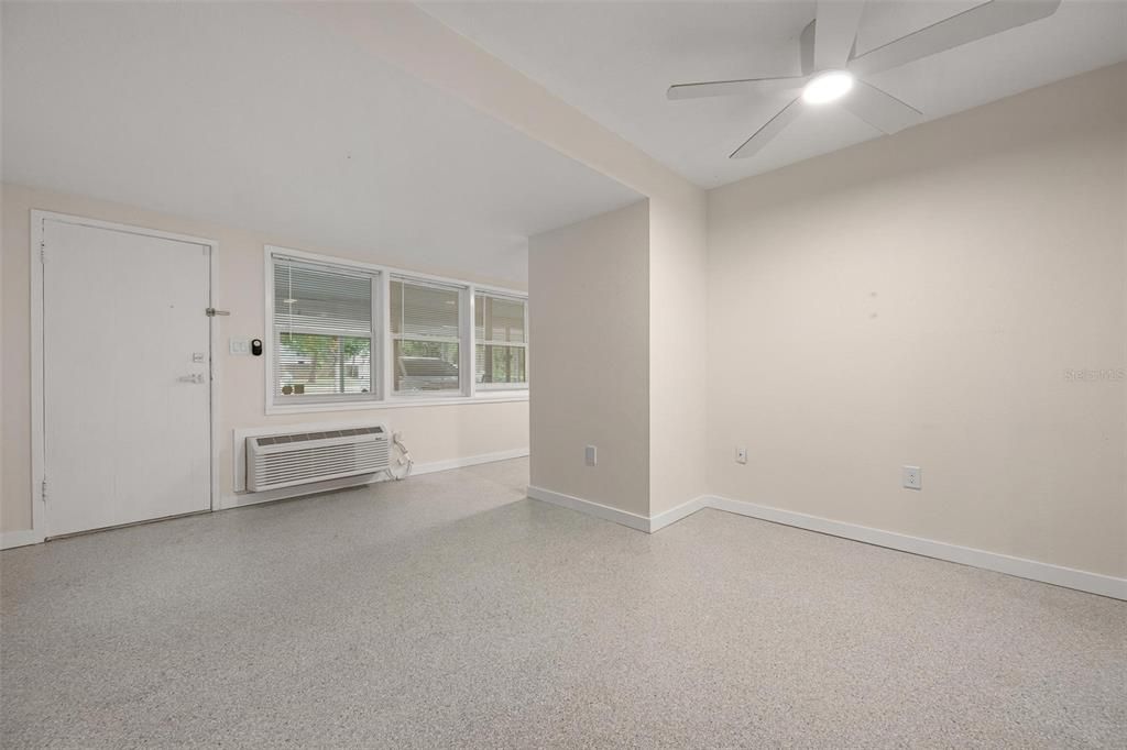 For Rent: $1,650 (1 beds, 1 baths, 500 Square Feet)