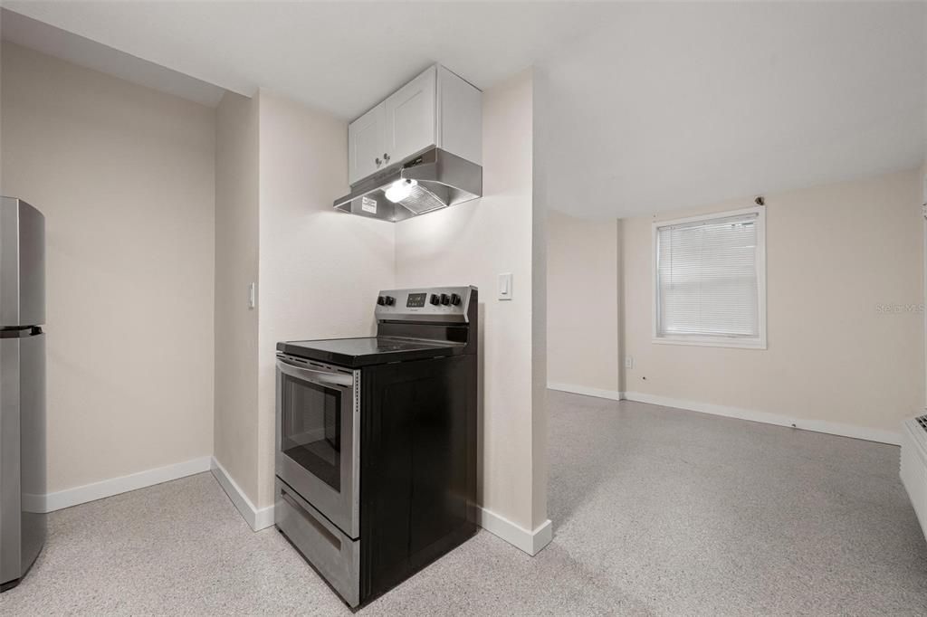 For Rent: $1,650 (1 beds, 1 baths, 500 Square Feet)