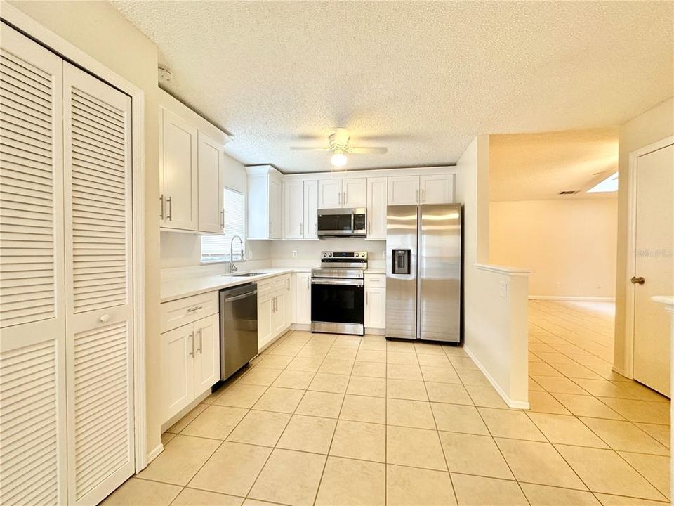 For Rent: $1,895 (3 beds, 2 baths, 1163 Square Feet)