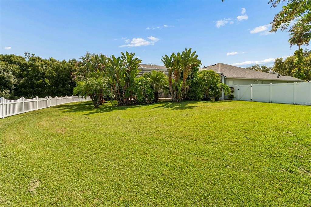 For Sale: $1,050,000 (4 beds, 3 baths, 3566 Square Feet)