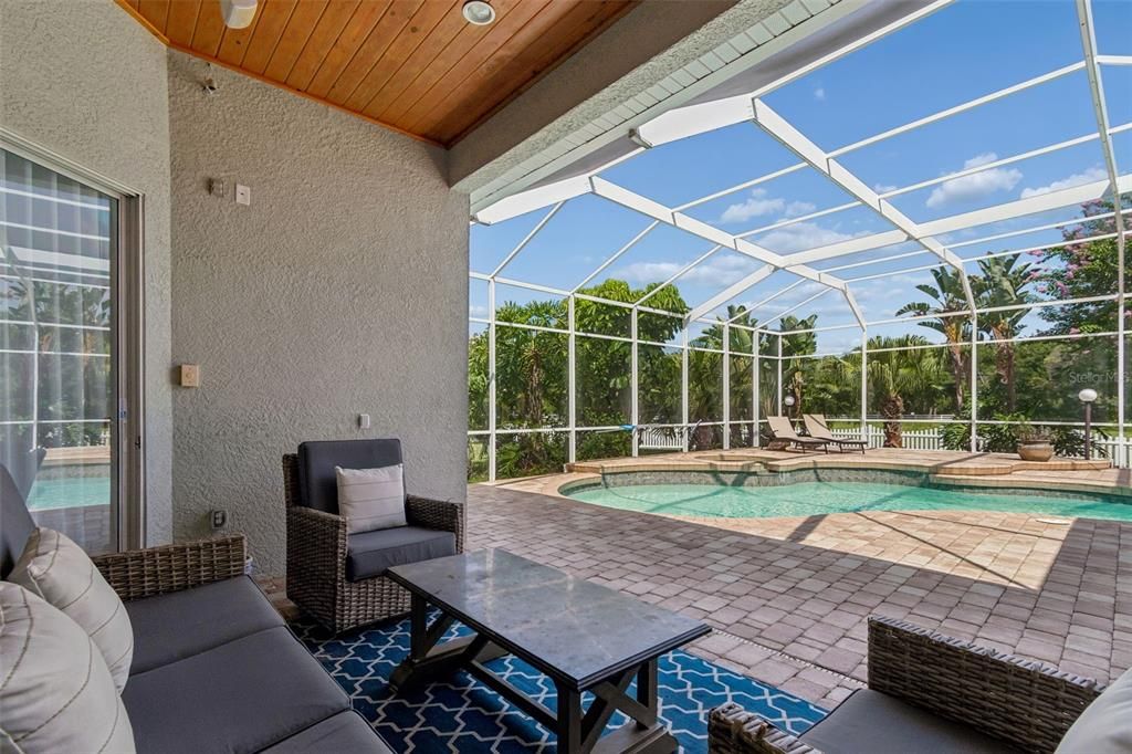For Sale: $1,050,000 (4 beds, 3 baths, 3566 Square Feet)