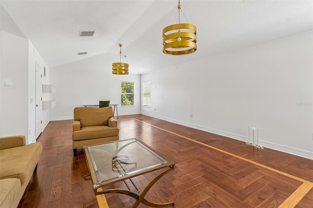 For Sale: $1,050,000 (4 beds, 3 baths, 3566 Square Feet)