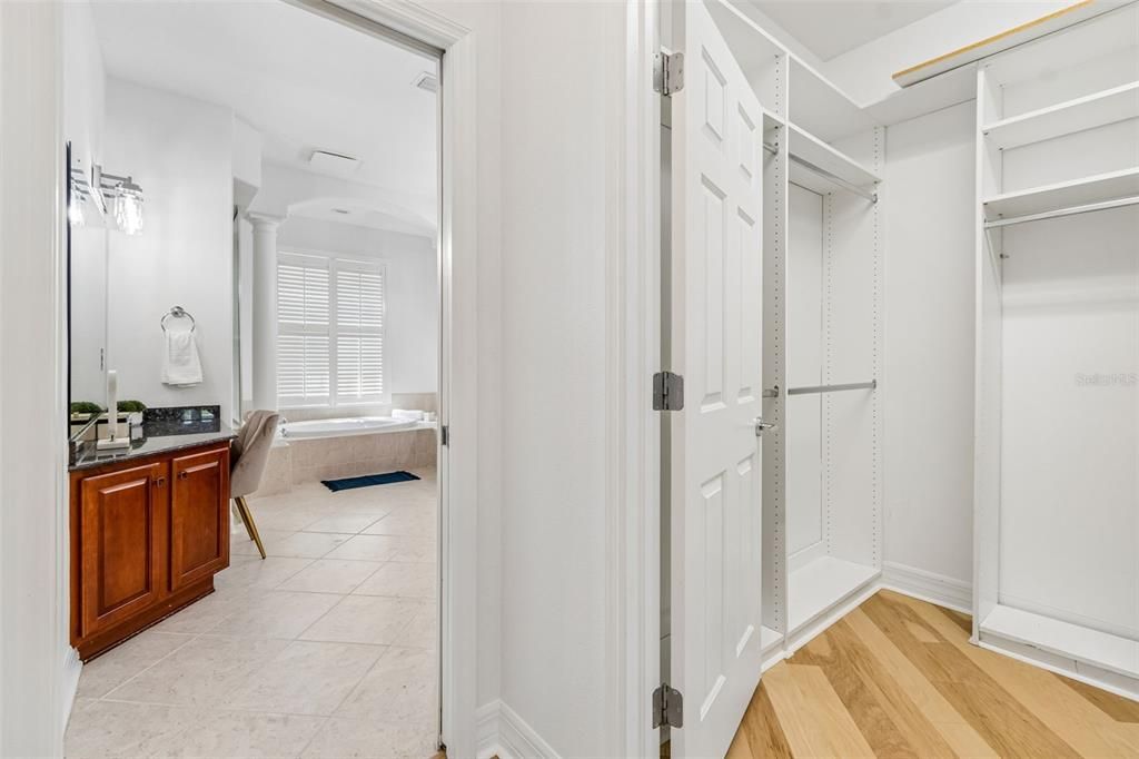 For Sale: $1,050,000 (4 beds, 3 baths, 3566 Square Feet)