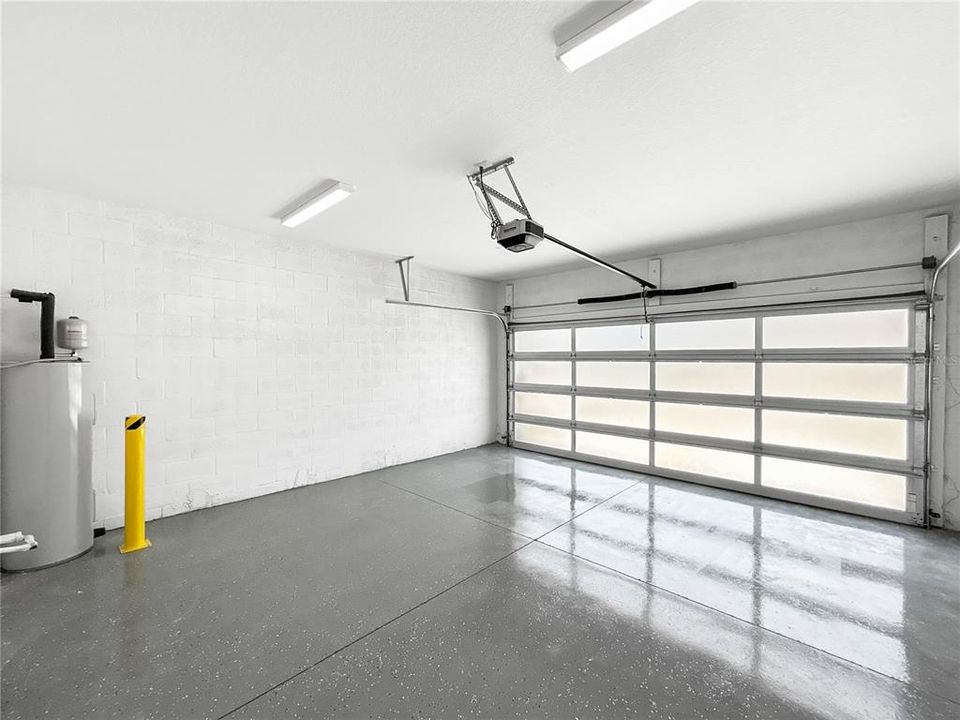 En Venta: $415,000 (4 camas, 3 baños, 2224 Pies cuadrados)