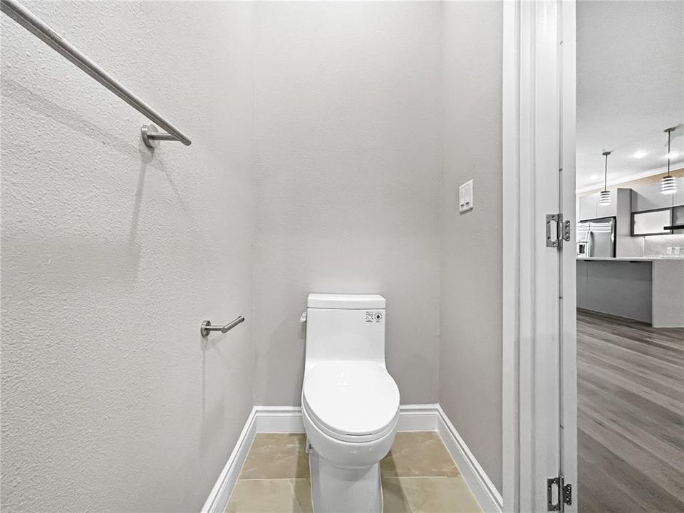 En Venta: $415,000 (4 camas, 3 baños, 2224 Pies cuadrados)