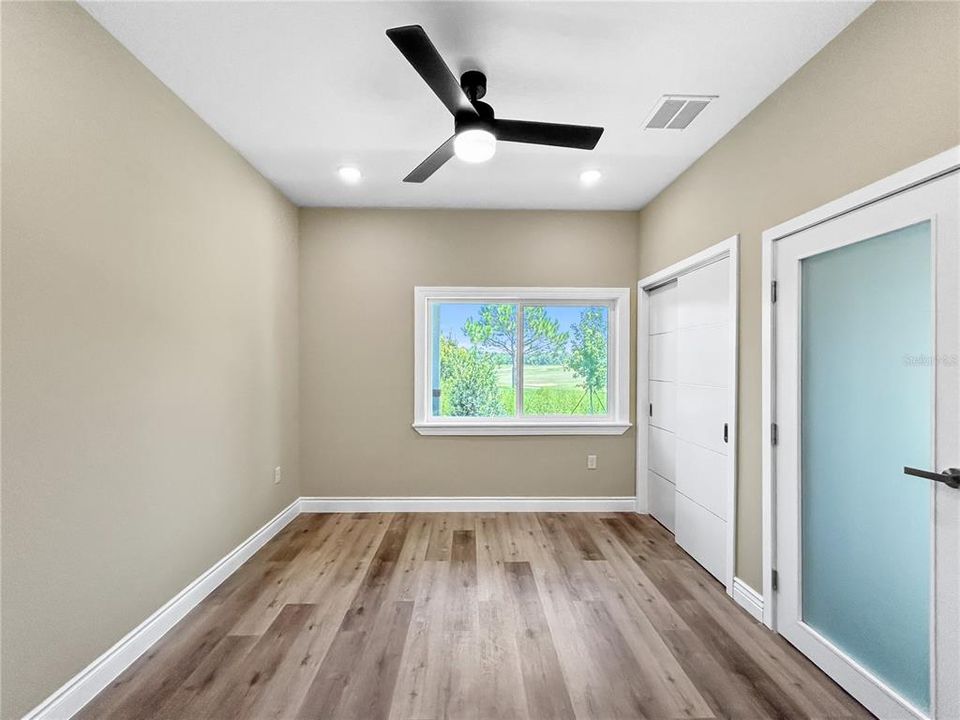 En Venta: $415,000 (4 camas, 3 baños, 2224 Pies cuadrados)