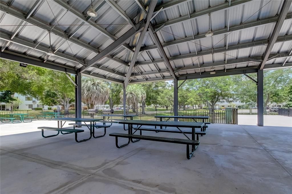 For Sale: $174,900 (2 beds, 2 baths, 1400 Square Feet)