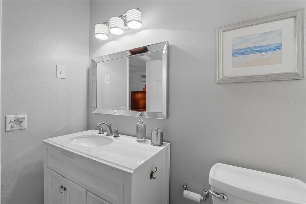 For Sale: $174,900 (2 beds, 2 baths, 1400 Square Feet)