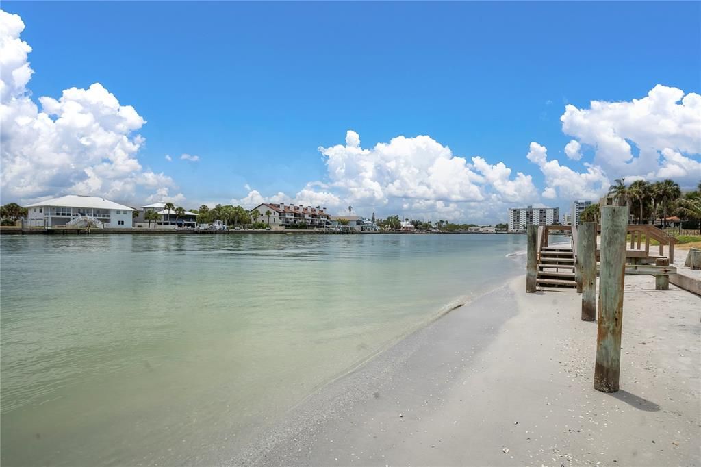 For Sale: $835,000 (2 beds, 2 baths, 1510 Square Feet)