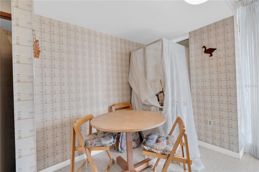 For Sale: $835,000 (2 beds, 2 baths, 1510 Square Feet)