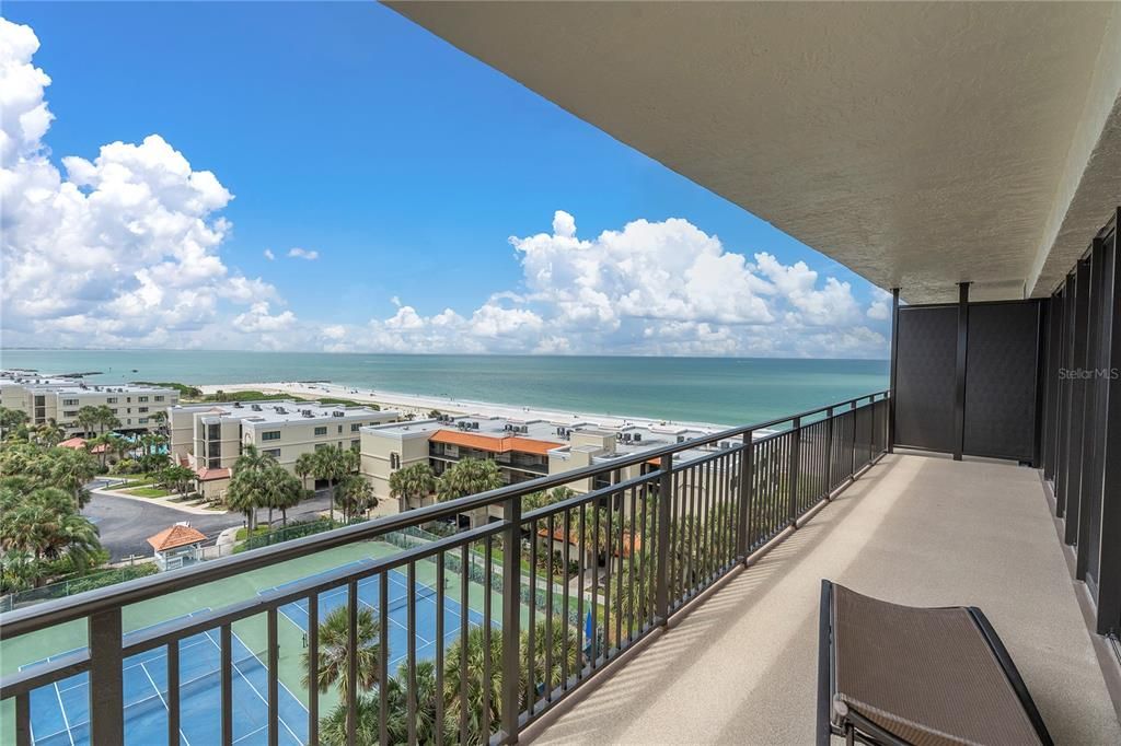 For Sale: $835,000 (2 beds, 2 baths, 1510 Square Feet)