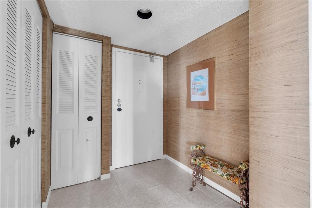 For Sale: $835,000 (2 beds, 2 baths, 1510 Square Feet)