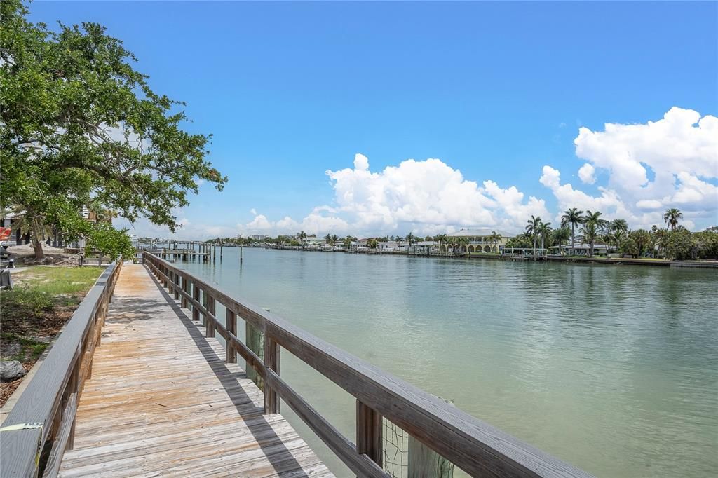For Sale: $835,000 (2 beds, 2 baths, 1510 Square Feet)