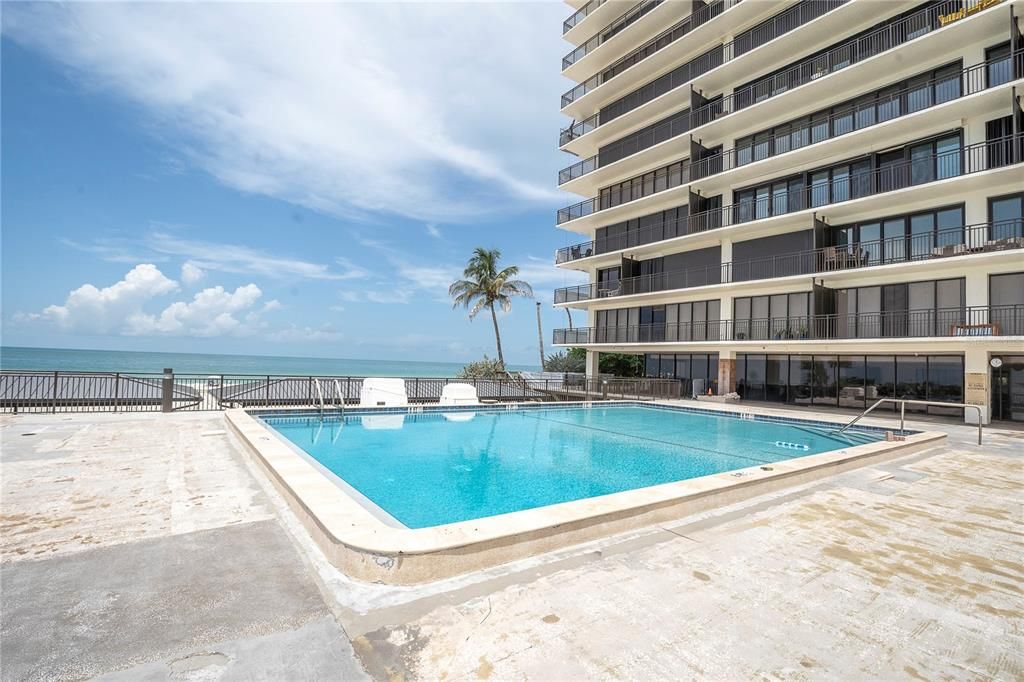 For Sale: $835,000 (2 beds, 2 baths, 1510 Square Feet)
