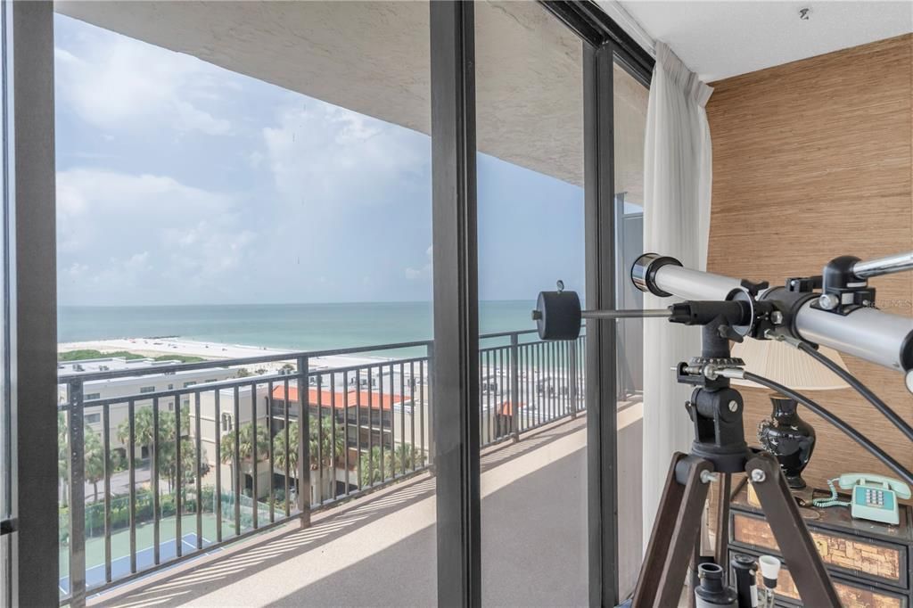 For Sale: $835,000 (2 beds, 2 baths, 1510 Square Feet)