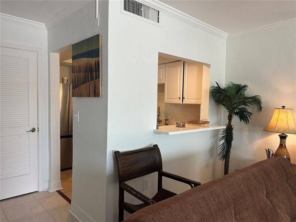 В аренду: $1,800 (1 спален, 1 ванн, 720 Квадратных фут)