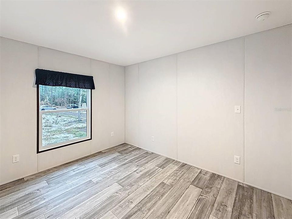 For Sale: $224,900 (4 beds, 2 baths, 1560 Square Feet)