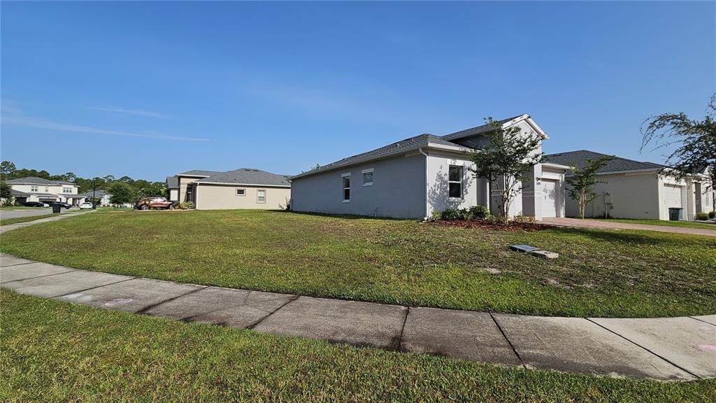 На продажу: $365,000 (3 спален, 2 ванн, 1613 Квадратных фут)