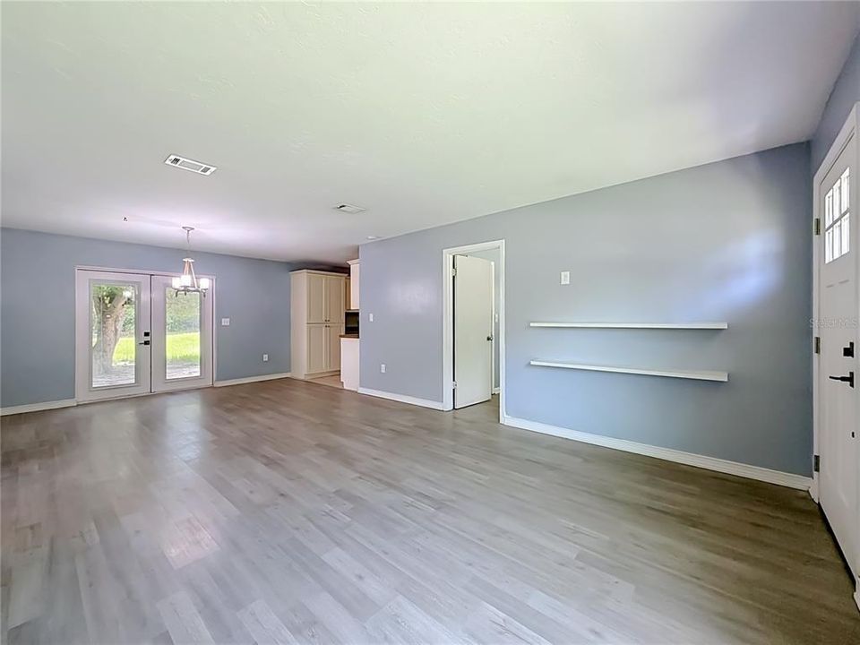 En Venta: $375,000 (3 camas, 2 baños, 1196 Pies cuadrados)