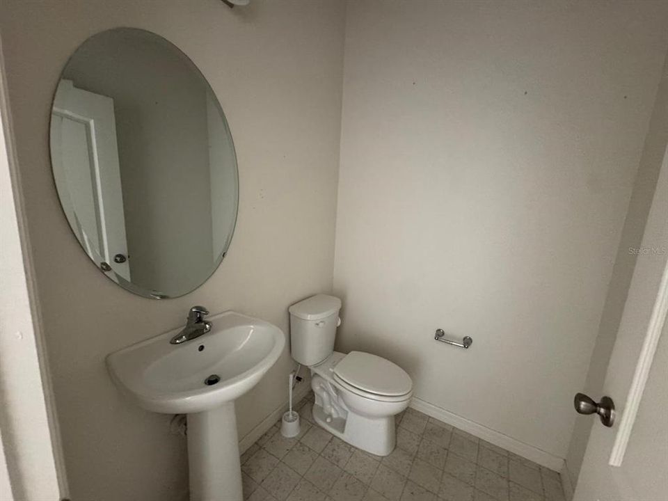 En Venta: $310,000 (4 camas, 2 baños, 3016 Pies cuadrados)