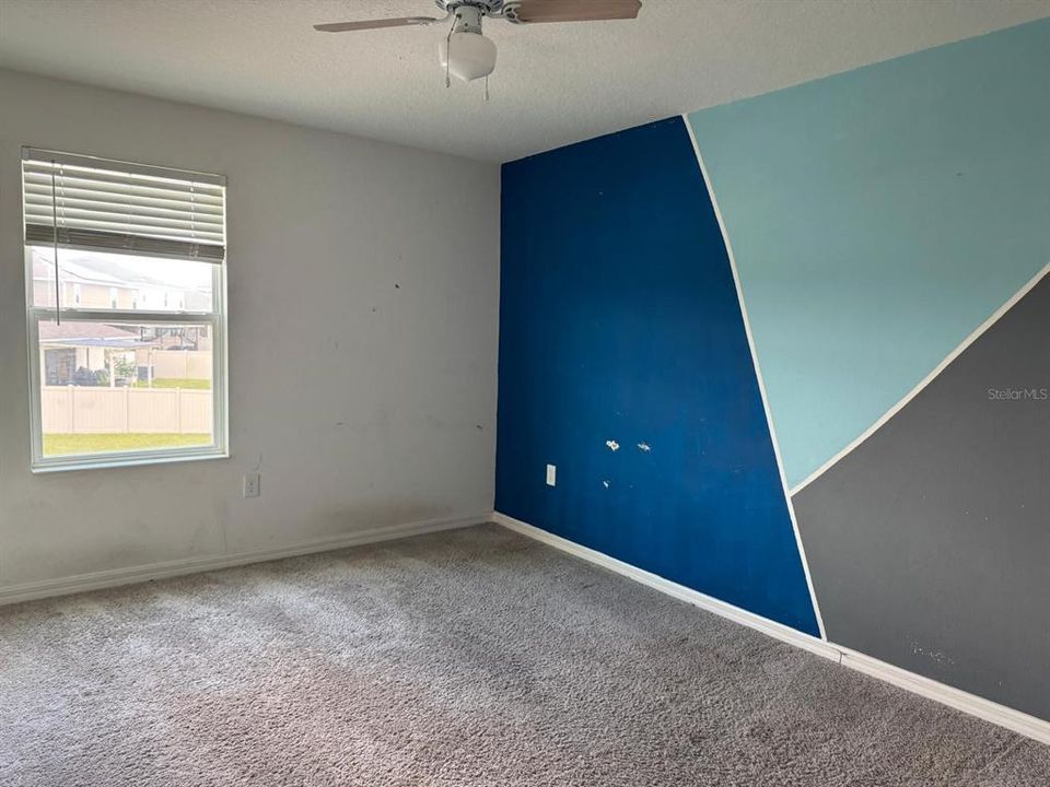 En Venta: $310,000 (4 camas, 2 baños, 3016 Pies cuadrados)