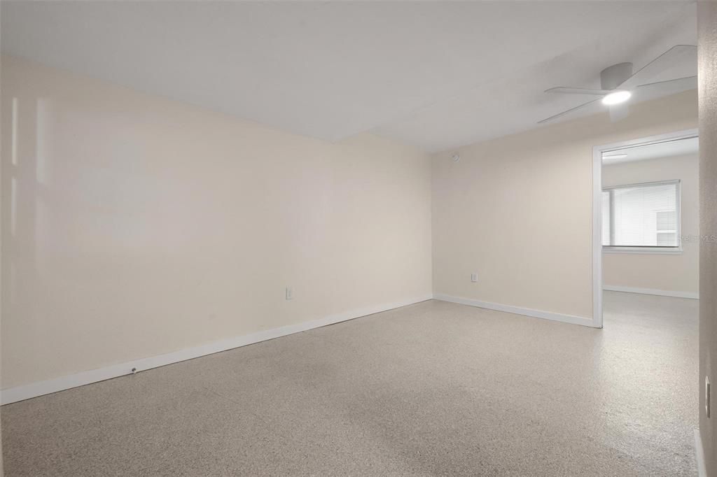 For Rent: $1,650 (1 beds, 1 baths, 500 Square Feet)