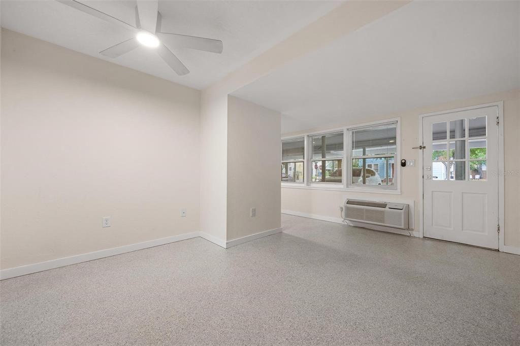 For Rent: $1,650 (1 beds, 1 baths, 500 Square Feet)