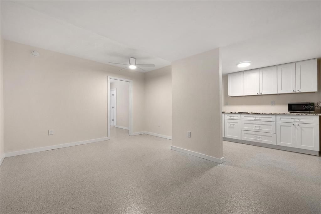 For Rent: $1,650 (1 beds, 1 baths, 500 Square Feet)