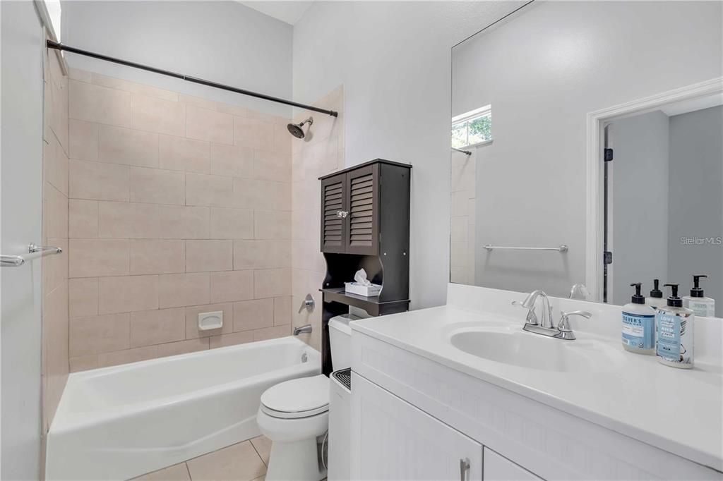 For Rent: $3,850 (3 beds, 2 baths, 1841 Square Feet)
