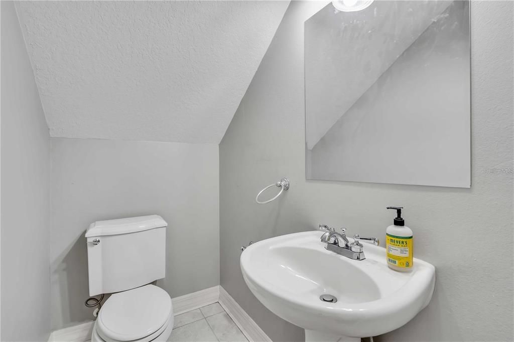 For Rent: $3,850 (3 beds, 2 baths, 1841 Square Feet)