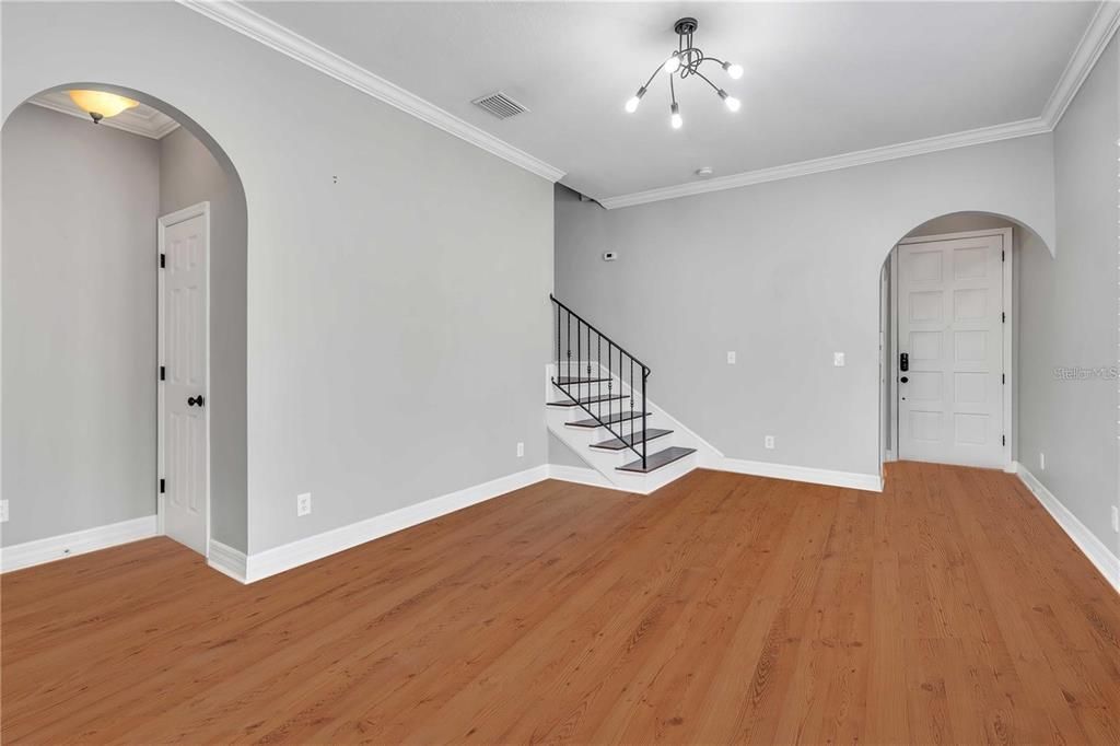 For Rent: $3,850 (3 beds, 2 baths, 1841 Square Feet)