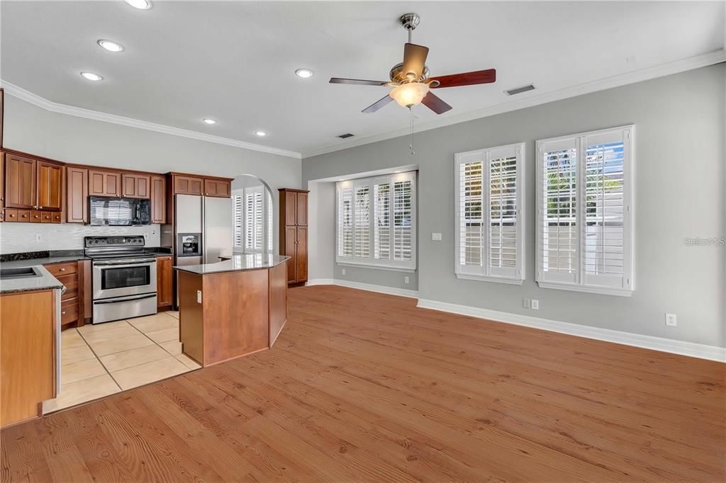 For Rent: $3,850 (3 beds, 2 baths, 1841 Square Feet)