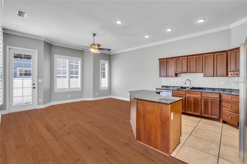 For Rent: $3,850 (3 beds, 2 baths, 1841 Square Feet)