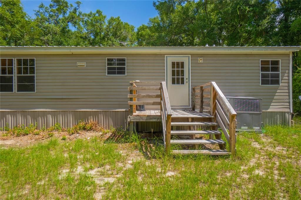 For Sale: $249,900 (3 beds, 2 baths, 1620 Square Feet)