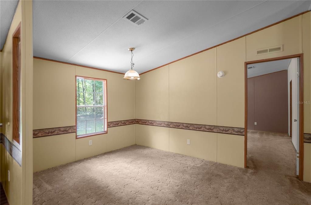 For Sale: $249,900 (3 beds, 2 baths, 1620 Square Feet)