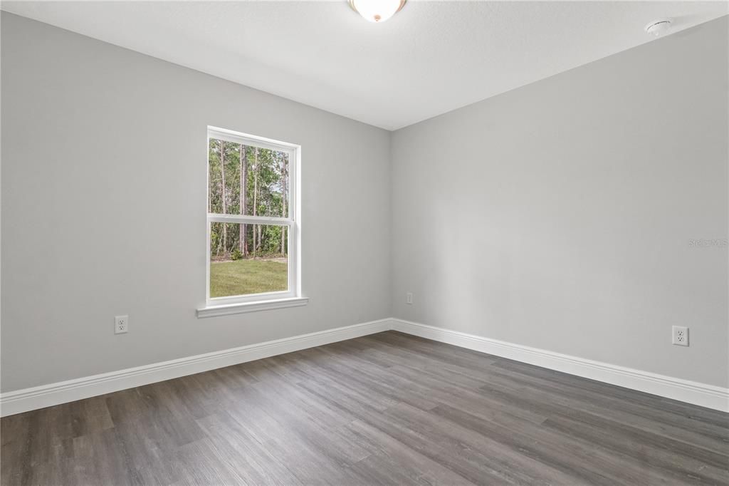 For Sale: $279,900 (3 beds, 2 baths, 1468 Square Feet)