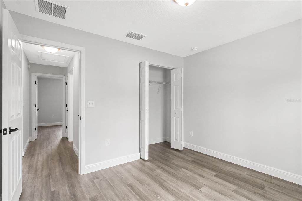 For Sale: $279,900 (3 beds, 2 baths, 1468 Square Feet)