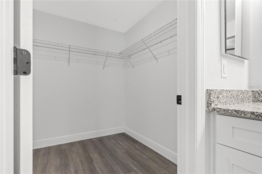 For Sale: $279,900 (3 beds, 2 baths, 1468 Square Feet)