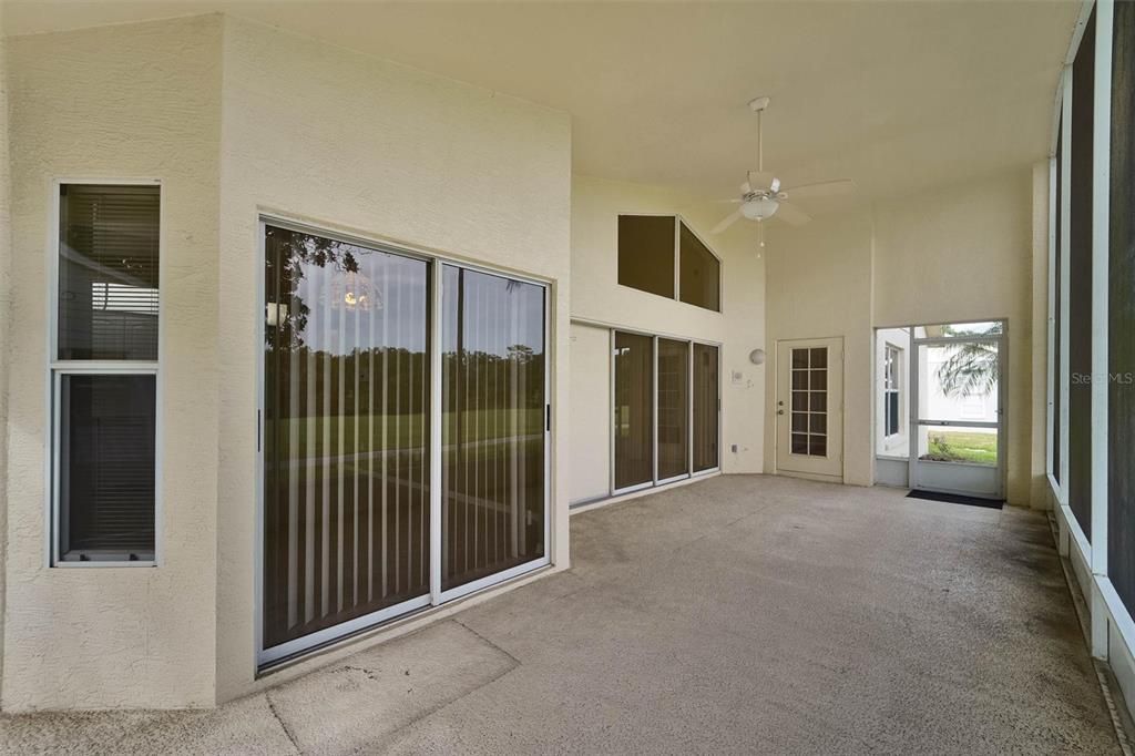 En Venta: $295,000 (3 camas, 2 baños, 1831 Pies cuadrados)