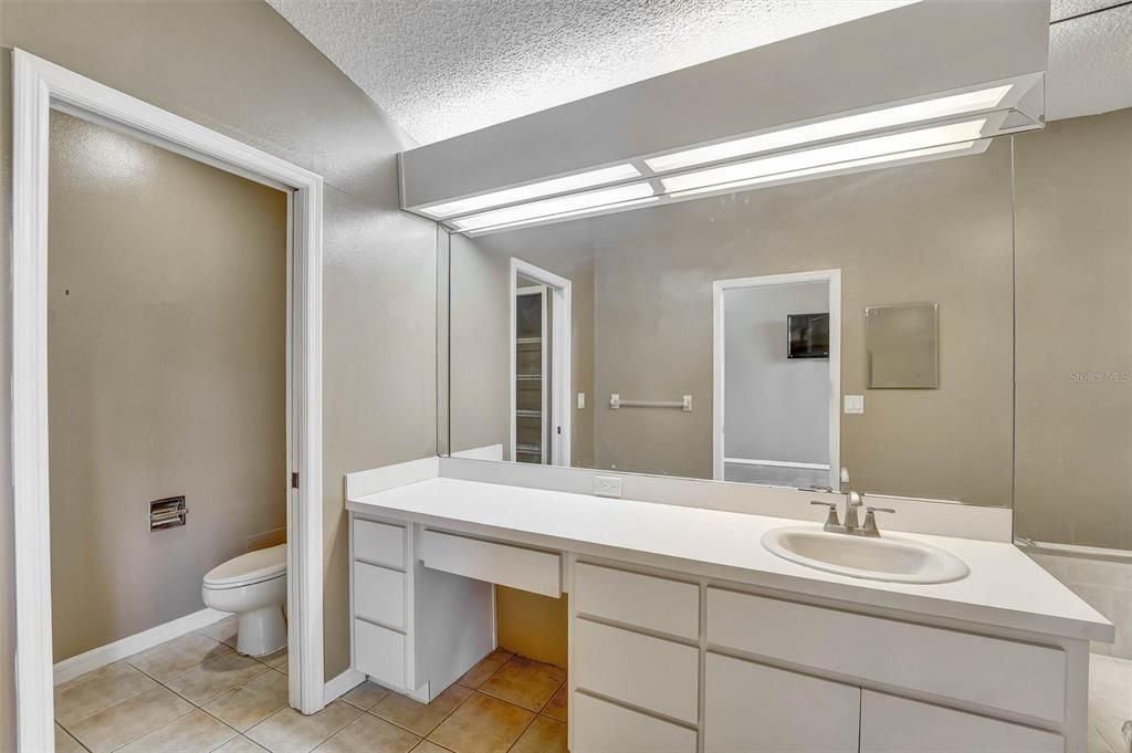 En Venta: $295,000 (3 camas, 2 baños, 1831 Pies cuadrados)