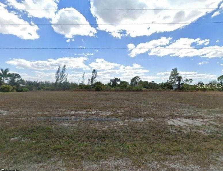 На продажу: $38,000 (0.23 acres)