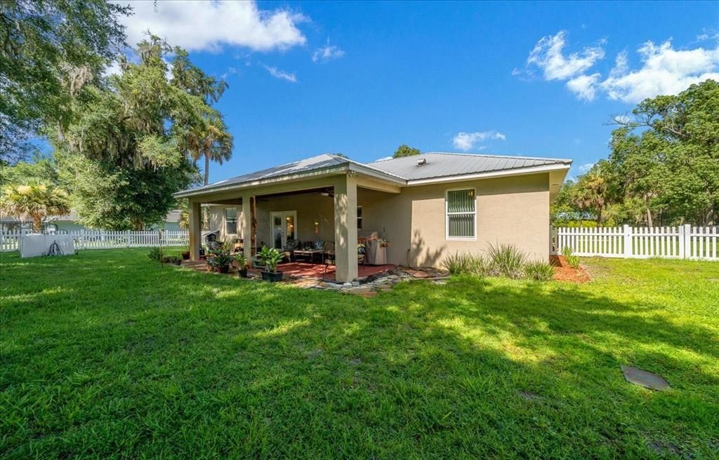 На продажу: $419,900 (3 спален, 2 ванн, 1795 Квадратных фут)